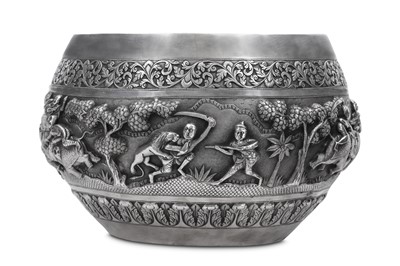 Lot 287 - A LARGE INDIAN SILVER REPOUSSÉ BOWL Lucknow,...