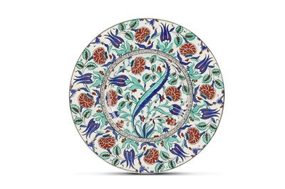 Lot 140 - A LARGE IZNIK-STYLE POTTERY DISH Marked 'BFK',...