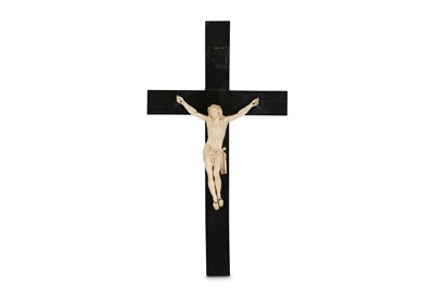 Lot 38 - A 19TH CENTURY CARVED IVORY CRUCIFIX the...