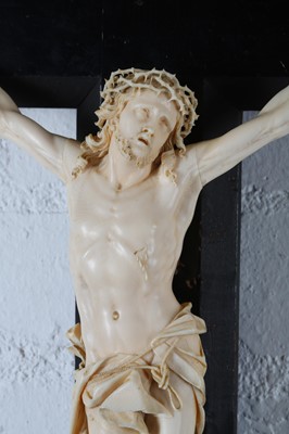Lot 35 - A 19TH CENTURY CARVED IVORY CRUCIFIX the...