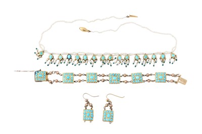 Lot 300 - A TURQUOISE AND SEED PEARL NECKLACE AND A...