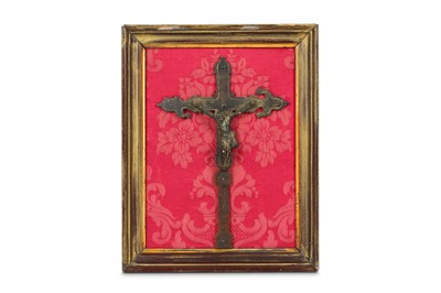 Lot 93 - A SMALL BRONZE CRUCIFIX, POSSIBLY 16TH CENTURY...
