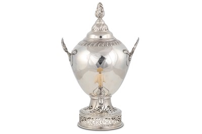 Lot 420 - A George II antique sterling silver tea urn,...