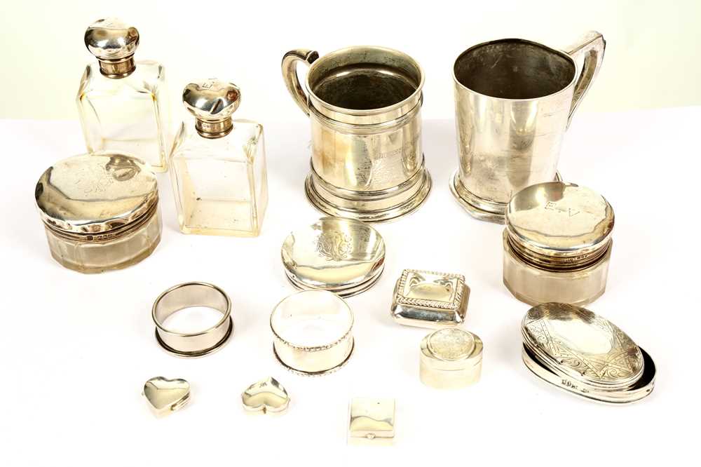 Lot 19 - A mixed group of antique sterling silver