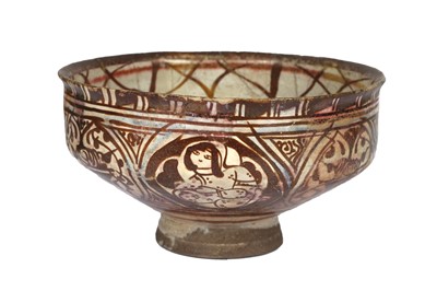 Lot 48 - A COPPER-LUSTRE POTTERY BOWL WITH FIGURAL...