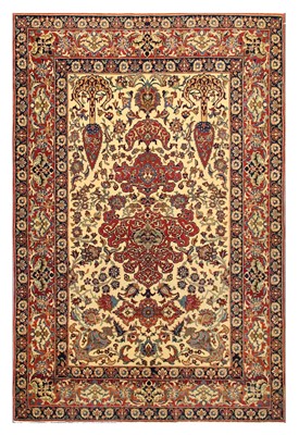 Lot 39 - A VERY FINE ISFAHAN RUG, CENTRAL PERSIA approx:...