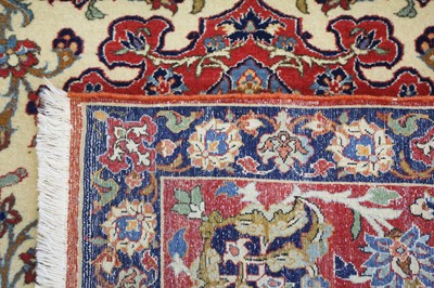 Lot 39 - A VERY FINE ISFAHAN RUG, CENTRAL PERSIA approx:...
