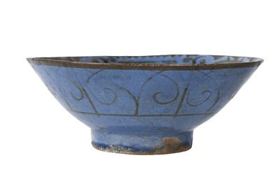 Lot 49 - A BLUE-GLAZED LUSTRE POTTERY BOWL WITH FIGURAL...