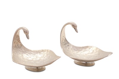 Lot 103 - A pair of Elizabeth II sterling silver swan...