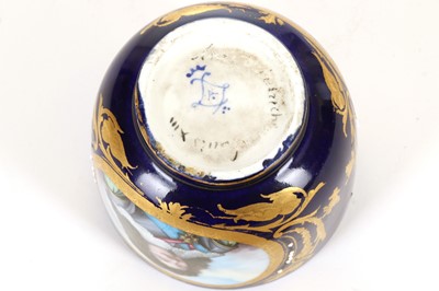 Lot 131 - A SEVRES-STYLE PORCELAIN SUGAR BOWL AND COVER,...