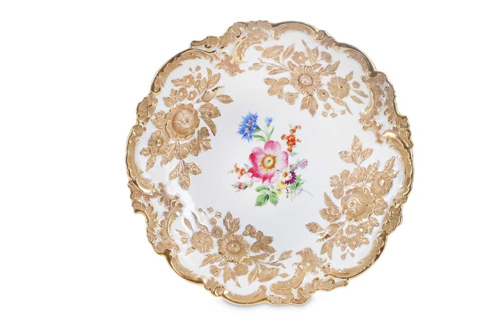Lot 166 - A MEISSEN PORCELAIN CABINET DISH, early 20th...