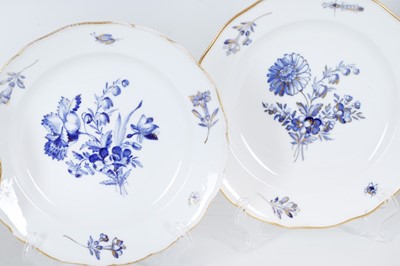 Lot 165 - A SET OF SIX GILT BLUE-AND-WHITE MEISSEN...