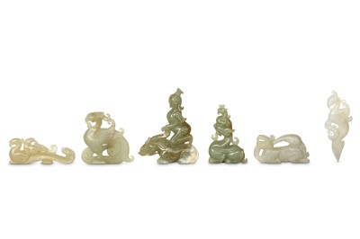 Lot 251 - A COLLECTION OF CHINESE JADE CARVINGS. 6.5-9cm....