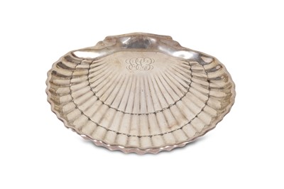 Lot 129 - An American sterling silver shell-shaped dish,...