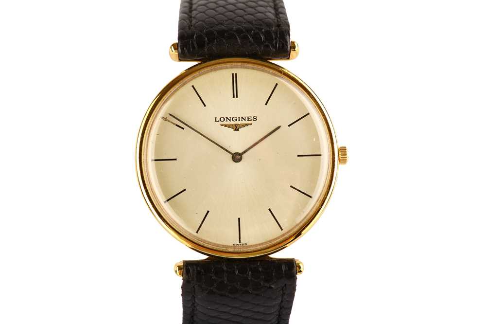 Lot 367 - LONGINES. A GOLD PLATED QUARTZ WRISTWATCH.