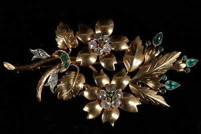 Lot 320 - A heavy antique gold, emerald and diamond...