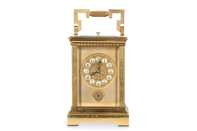 Lot 234 - A LACQUERED AND GILT BRASS CARRIAGE CLOCK WITH...