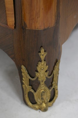 Lot 19 - AN EARLY 19TH CENTURY FRENCH ROSEWOOD,...