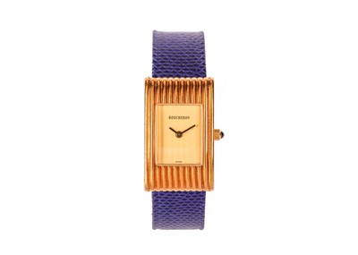 Lot 302 - BOUCHERON. AN 18K GOLD QUARTZ WRISTWATCH....