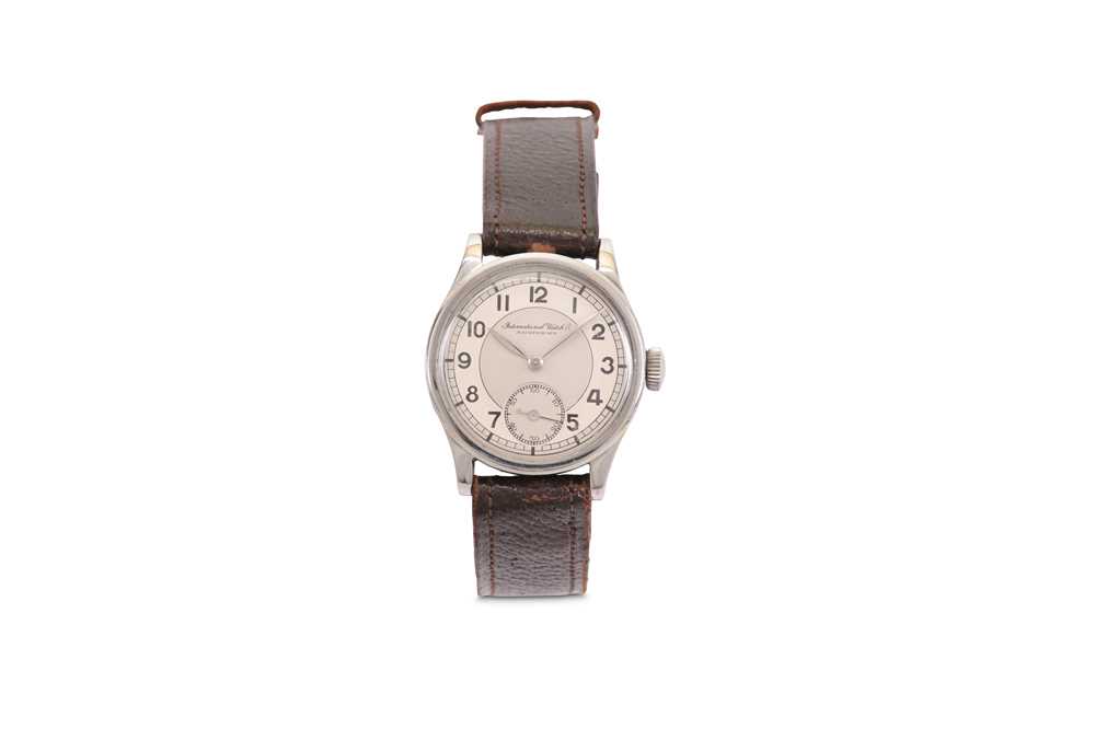 Lot 334 - IWC (INTERNATIONAL WATCH CO). A GENTS...