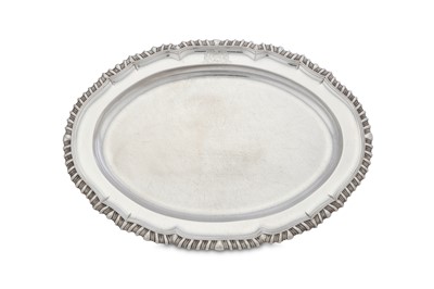 Lot 376 - A George III antique sterling silver meat dish,...