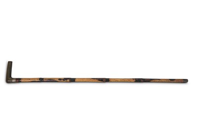 Lot 461 - A STICK WITH RHINOCEROS HORN HANDLE. Circa...