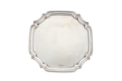 Lot 272 - A George V antique sterling silver tray or...