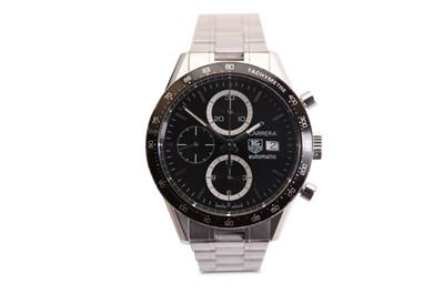 Lot 351 - TAG HEUER. A STAINLESS STEEL AUTOMATIC...