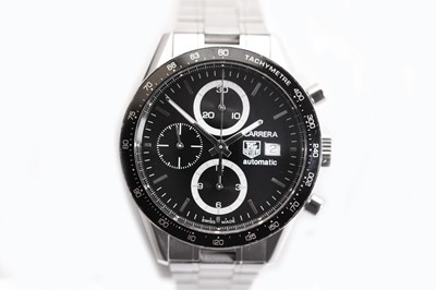 Lot 351 - TAG HEUER. A STAINLESS STEEL AUTOMATIC...