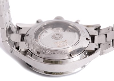 Lot 351 - TAG HEUER. A STAINLESS STEEL AUTOMATIC...