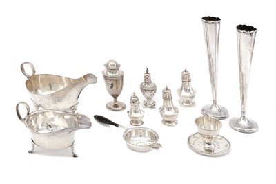 Lot 179 - A mixed group of sterling silver items,...