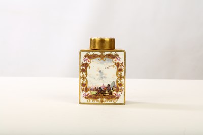 Lot 13 - A MEISSEN TEA CANISTER AND A COVER, circa 1728,...