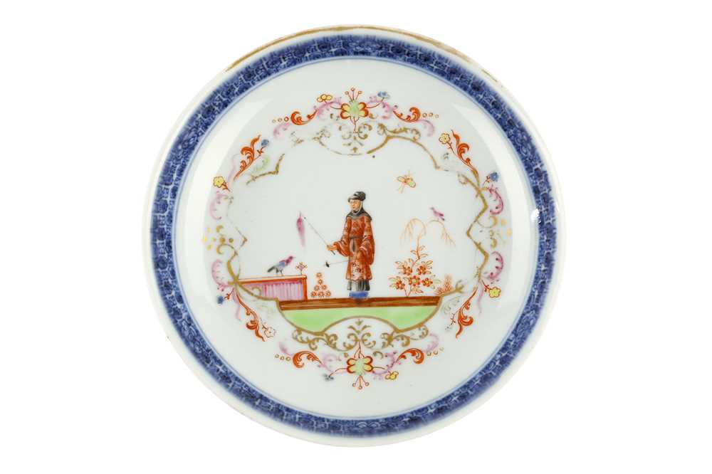 Lot 41 - A HAUSMALER-DECORATED CHINESE EXPORT PORCELAIN...