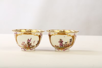 Lot 10 - A PAIR OF MEISSEN TEABOWLS, circa 1730, with...