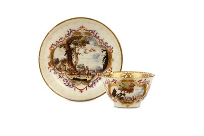 Lot 28 - A MEISSEN TEABOWL AND SAUCER, circa 1735, the...