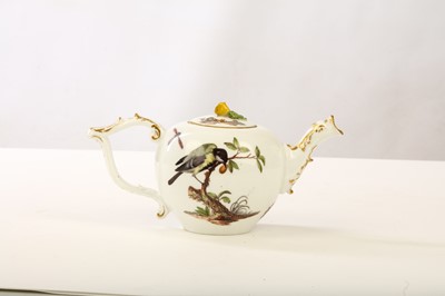 Lot 102 - A MEISSEN ORNITHOLOGICAL TEAPOT AND A COVER,...