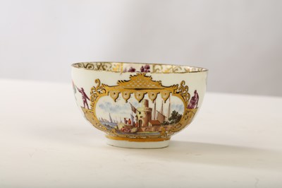 Lot 24 - A MEISSEN TEABOWL, circa 1740, painted to both...
