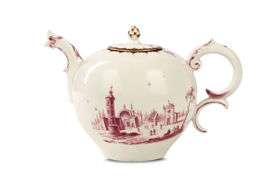Lot 124 - A HÖCHST PORCELAIN TEAPOT AND COVER, circa...
