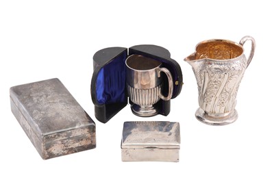 Lot 169 - An Edwardian antique sterling silver jug,...
