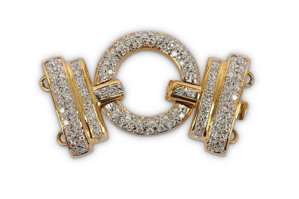 Lot 362 - A diamond clasp, the circlet clasp set...