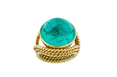 Lot 22 - An emerald dress ring The circular cabochon...