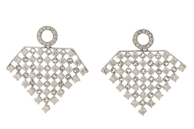 Lot 132 - A pair of diamond earrings