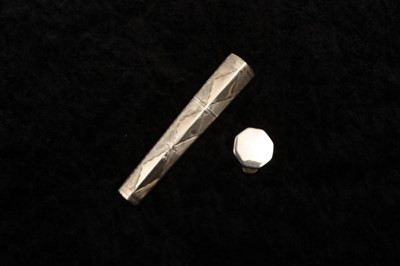 Lot 80 - A George III sterling silver bodkin or needle...