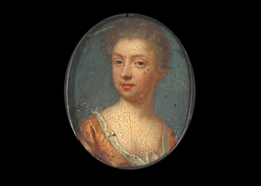 Lot 2 - ENGLISH SCHOOL CIRCA 1700 Portrait miniature...