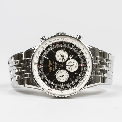 Lot 373 - BREITLING. A GENTS STAINLESS STEEL AUTOMATIC...