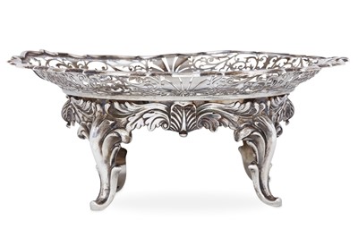 Lot 264 - An Edwardian sterling silver cake stand,...