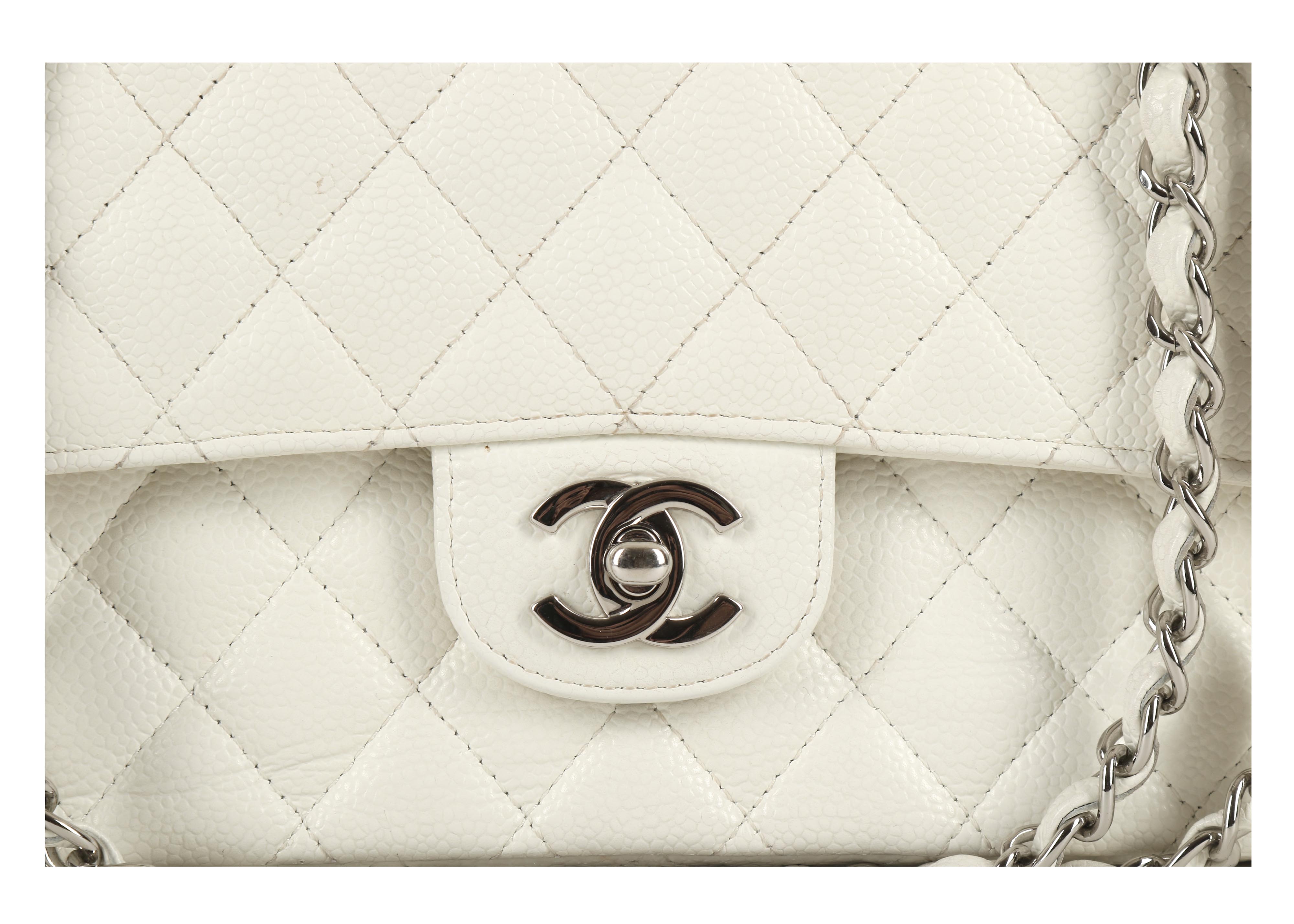 Handbag Chanel 2005 Calfskin Double Flap White 223060062