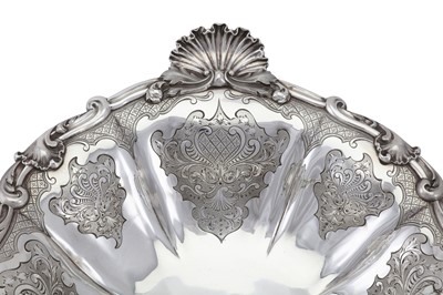 Lot 281 - A William IV sterling silver centrepiece fruit...
