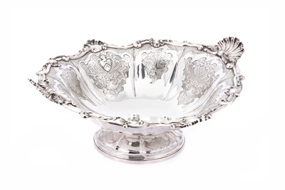 Lot 281 - A William IV sterling silver centrepiece fruit...