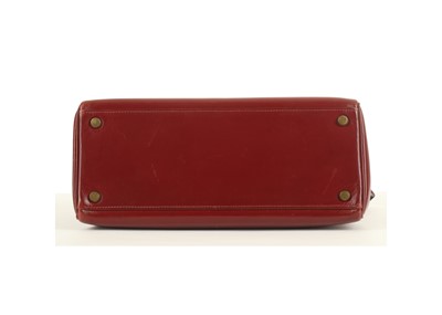 Hermès Vintage Rouge H Box Retourne Kelly 28 Gold Hardware, 1989 Available  For Immediate Sale At Sotheby's